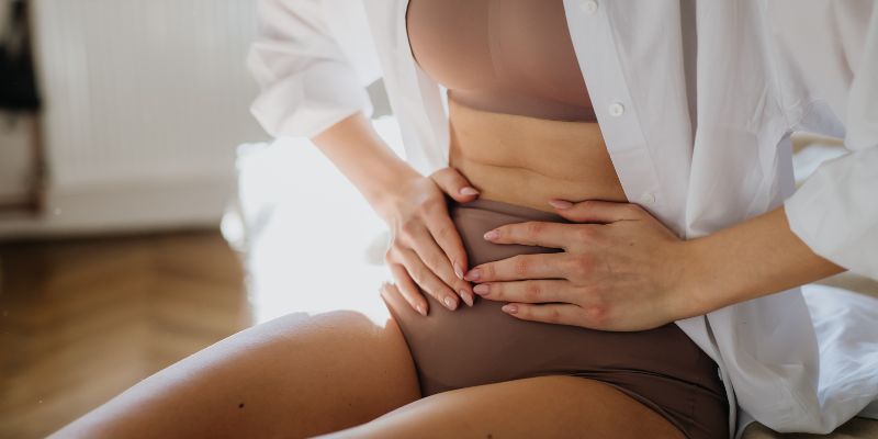 Douleur au nombril femme enceinte